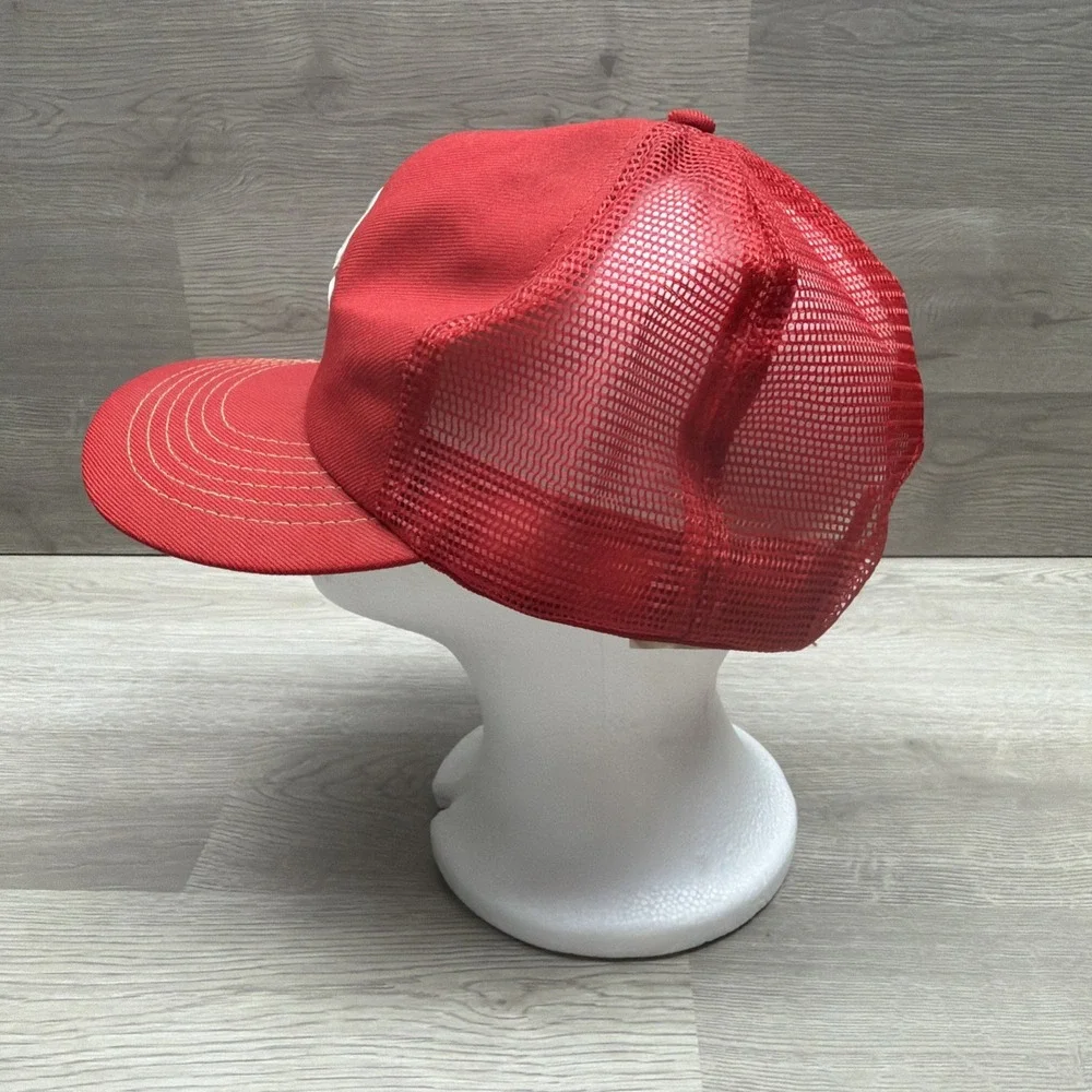 Vintage Cincinnati Reds Baseball Cap. Made In USA. Very Nice Condition.